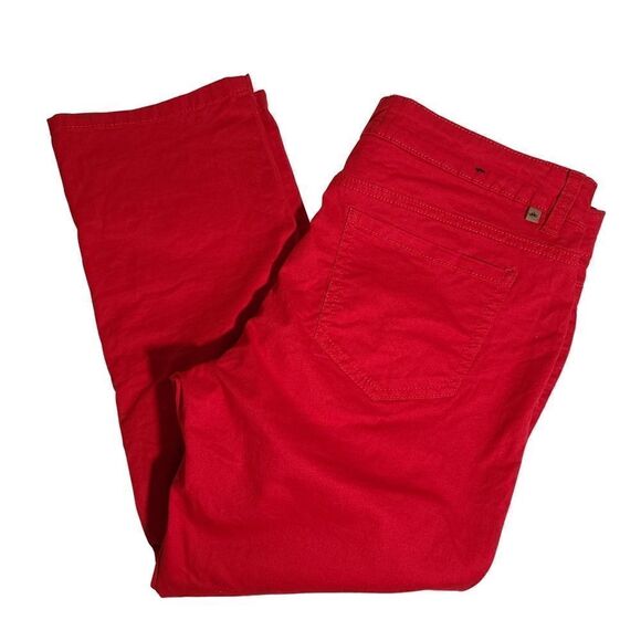 Almost Famous red capris pants size 9 - Picture 1 of 10
